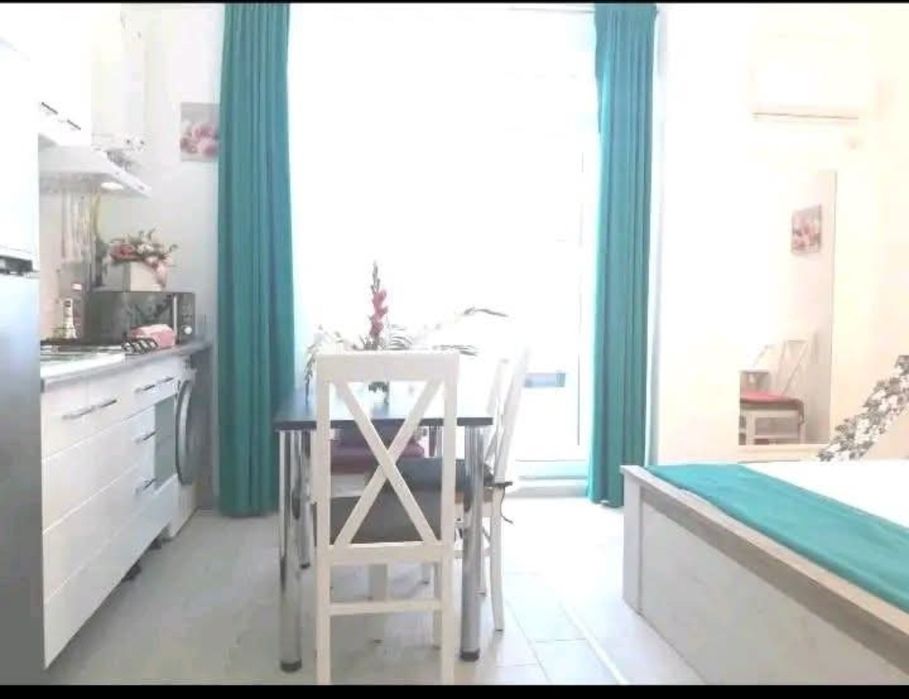 STUDIO-UL  de vânzare