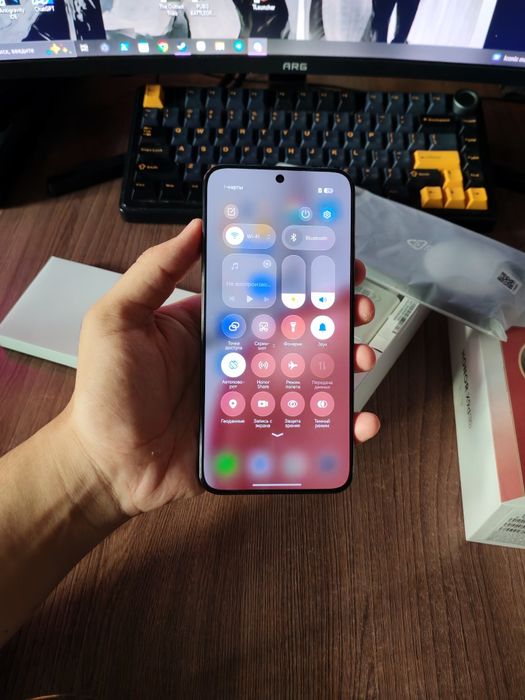 Смартфон Honor X9d 5G, 256GB, 6.8"Amoled 1.5K 120ghz, 8300 mAh, 66W