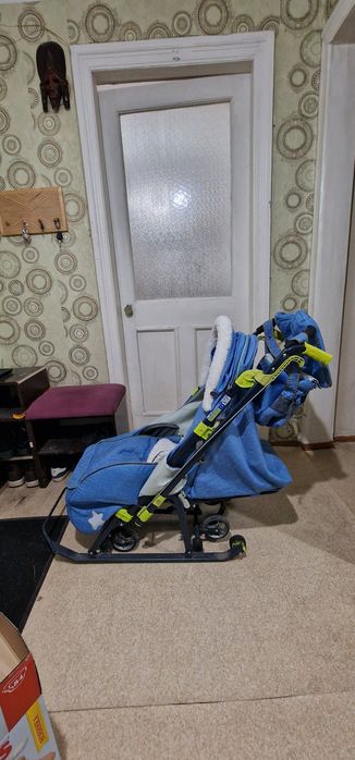 Продам санки коляску