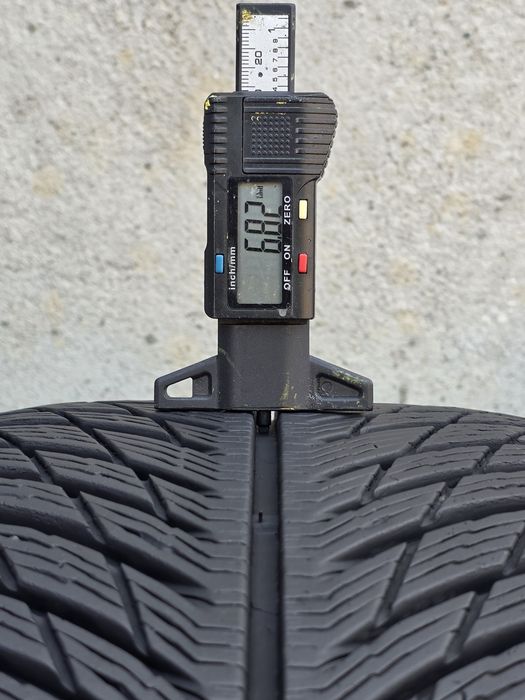 Vand patru anvelope de iarna michelin 245 45 19dot 2722
