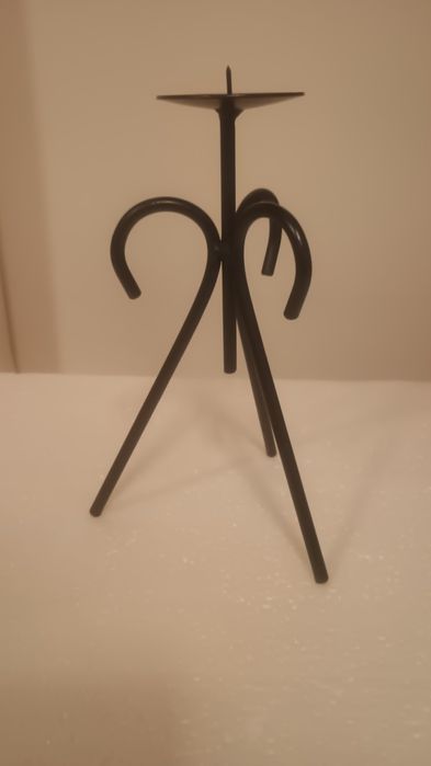 Sfeșnic negru lumânări.