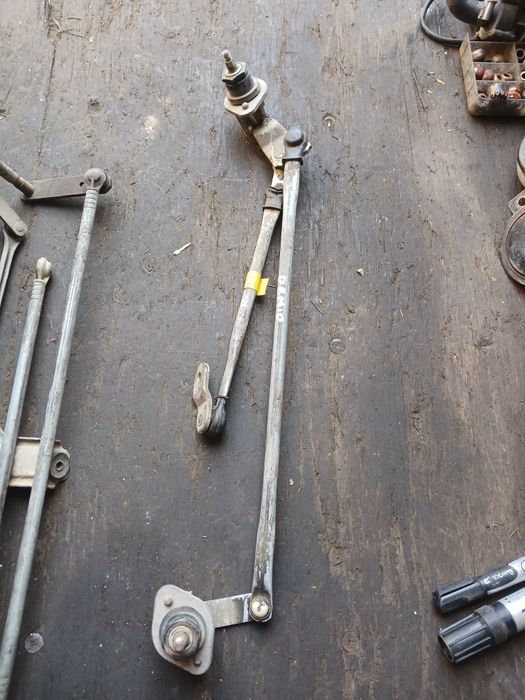 Трапеция дворников Мазда Демио