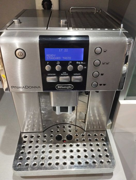 Кафе машина Delonghi Prima Donna