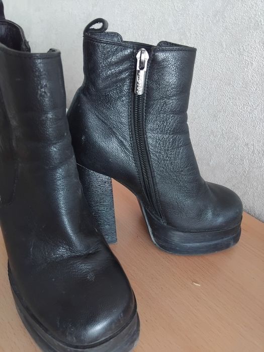 Продаю женские обуви