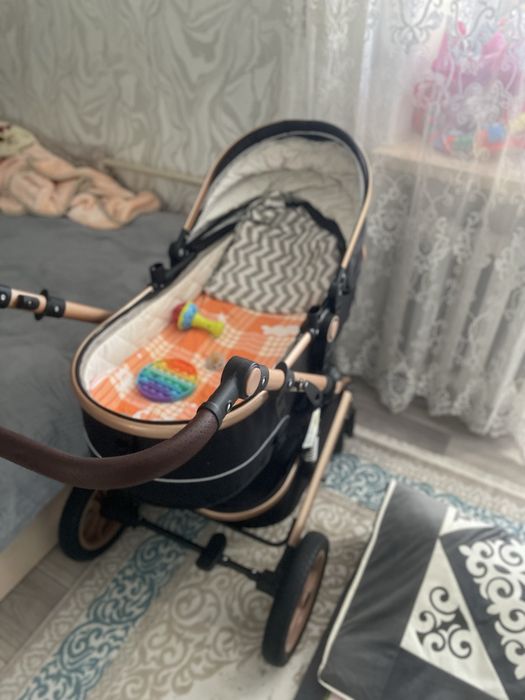 Коляска зимняя летняя