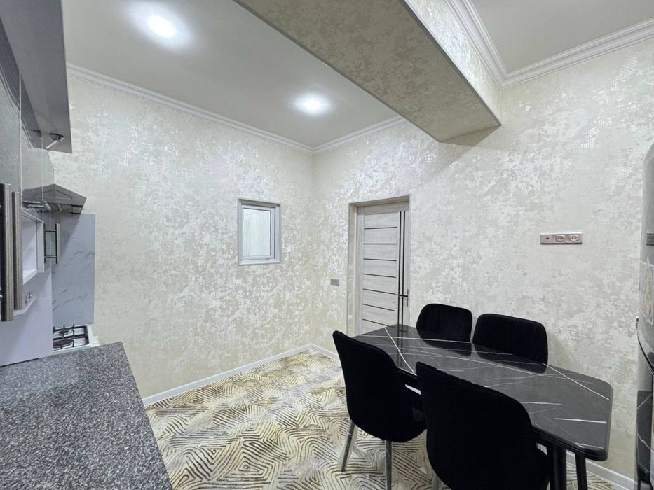 Продается 2 ком. Квартира на 2 этаже площадью 50 кв.м. По ул. Рудаки