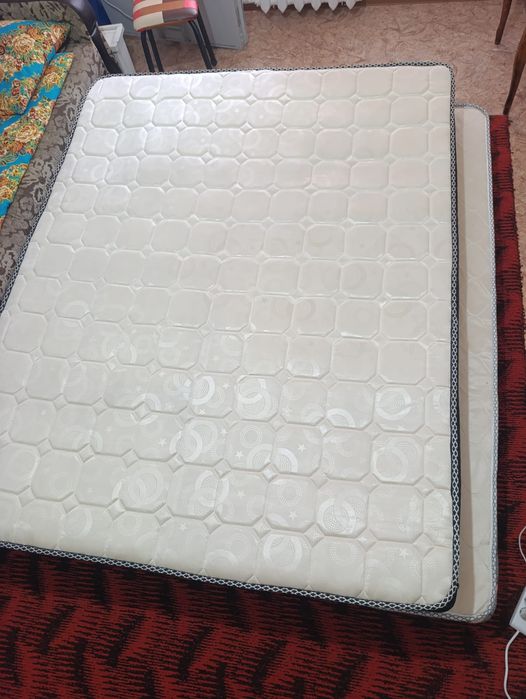 Продам матрац двухспальный