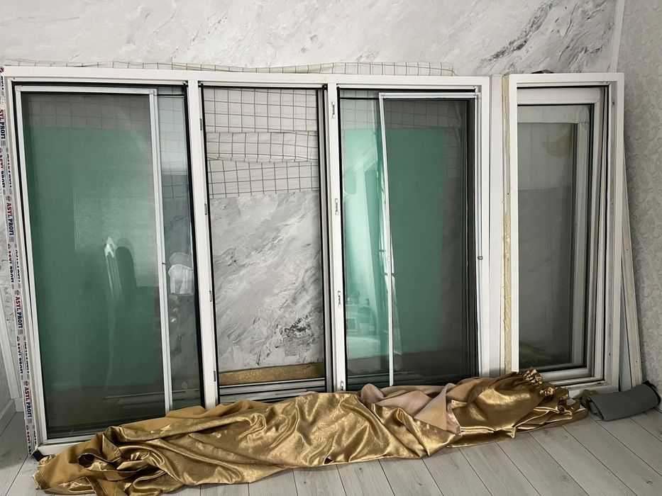 Продам окна балконные