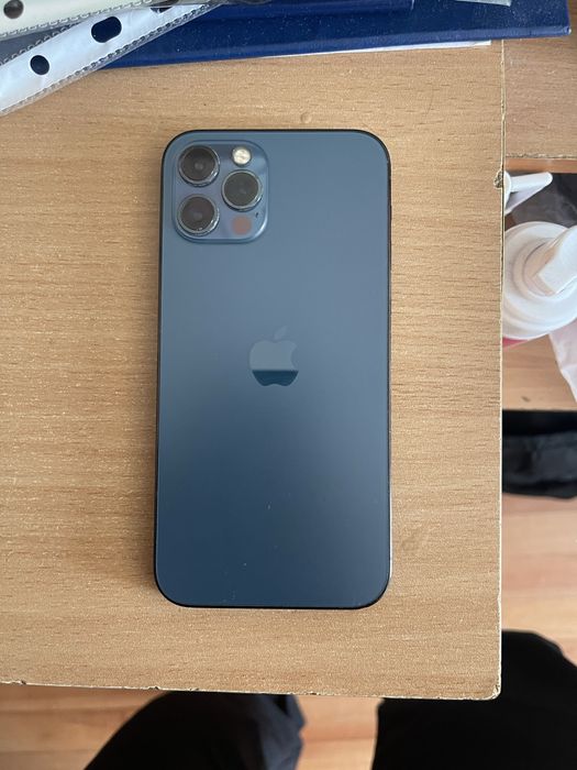 Продам Iphone 12 pro 128гб