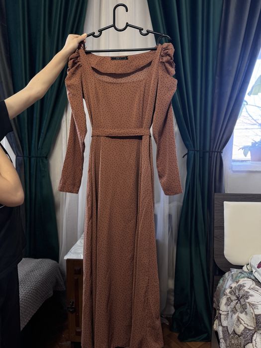 Продам платье длинное