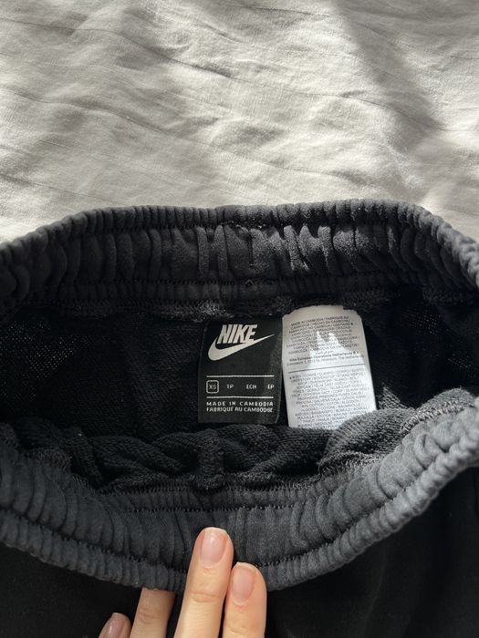 Къси спортни гащи Nike