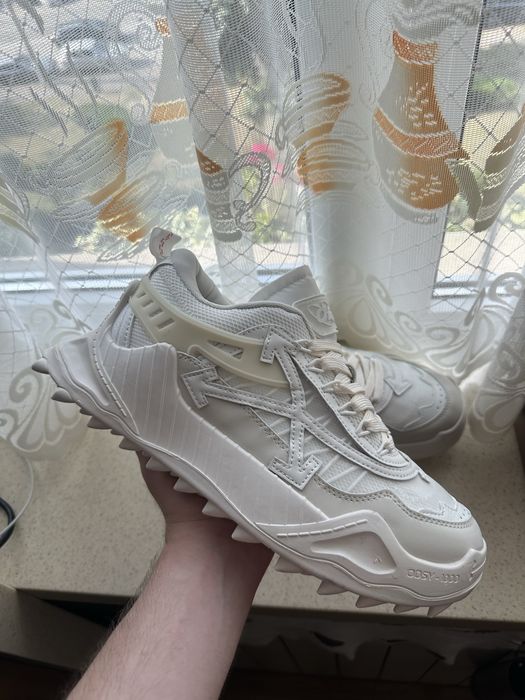off white odsy albi 43 ( fara avans)