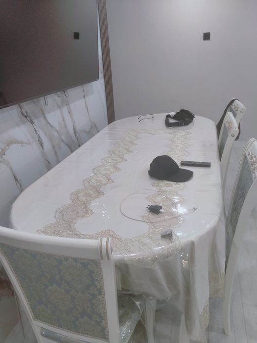 Продам срочно раздвижной стол