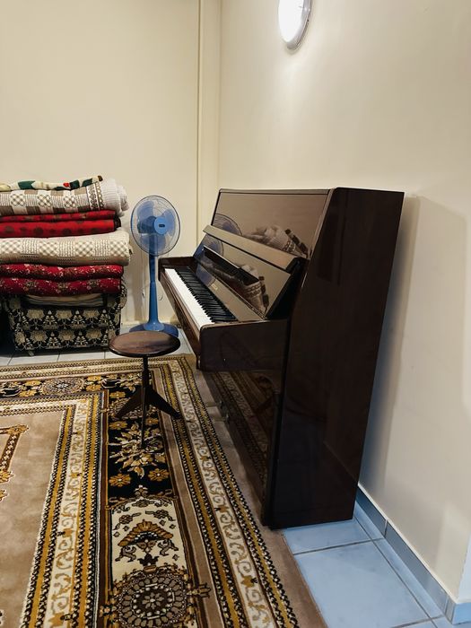 Пианино RIGA как новый