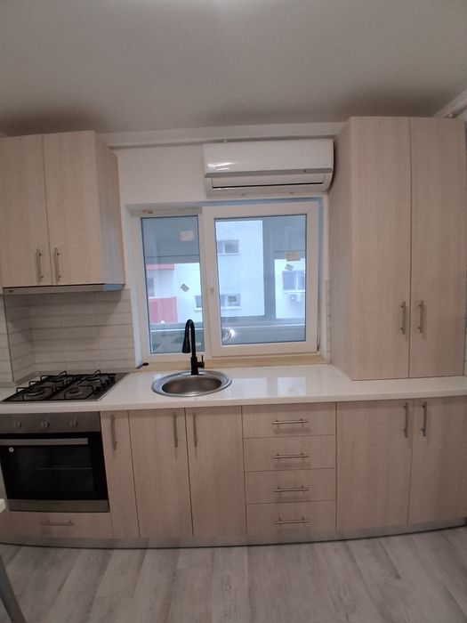 Închiriez apartament tip studio
