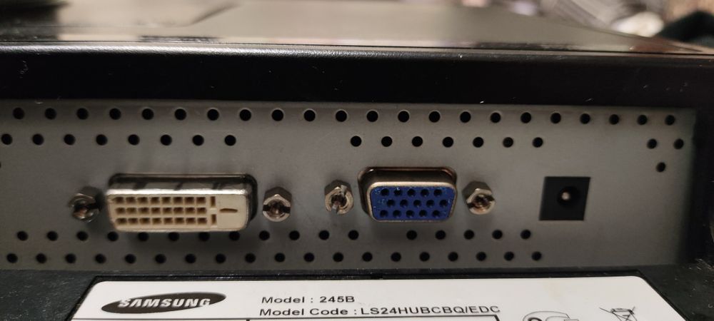 Монитор Samsung 245B  24 дюйма