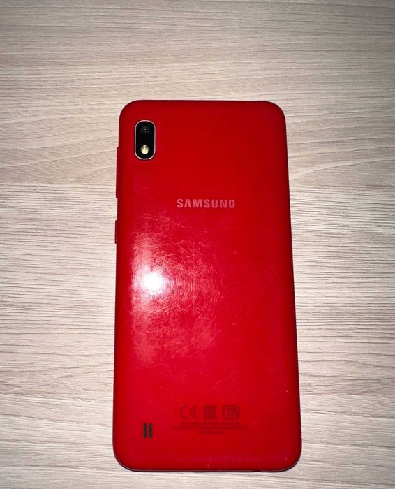 Телефон Samsung Galaxy A10 2/32