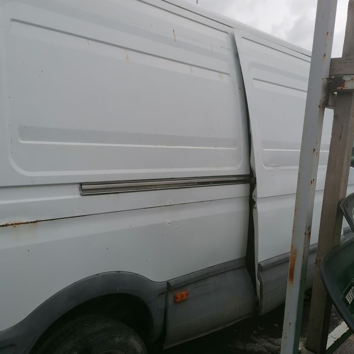 Dezmembrari  Iveco DAILY 3  1997  > 2007 35 S 11,35 C 11 (A2FC13AA, A