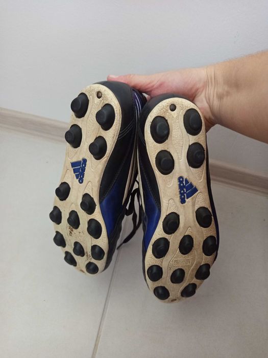 Детски бутонки adidas