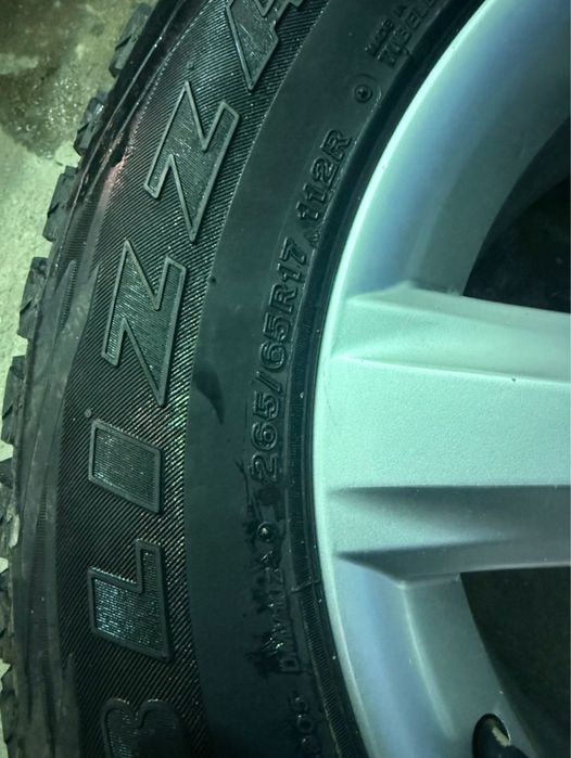 265/65/R17 продается балон с дисками