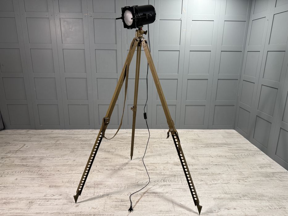 Лампион в индустриален стил - прожектор Р471