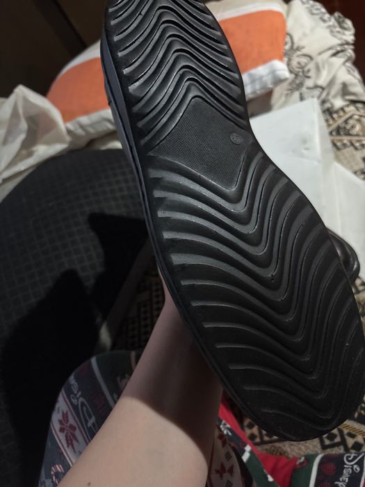 Ghete bărbătești de piele