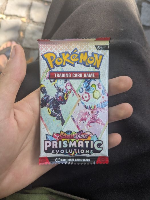Pachet Pokémon Prismatic