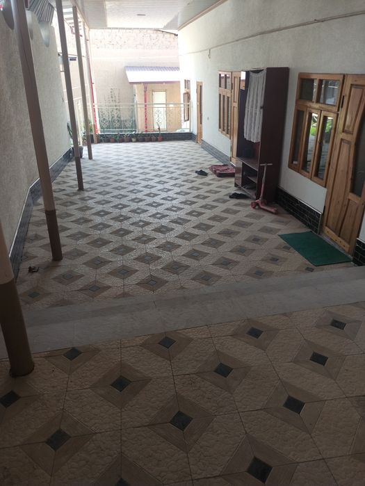 Продаётся дом в центре города 5 комнат, 4.5 соток