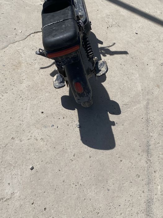 Скутер срочно по дешовое цине!