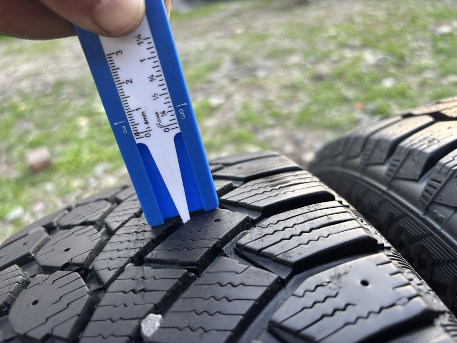 195/60 R15 2бр зимни гуми