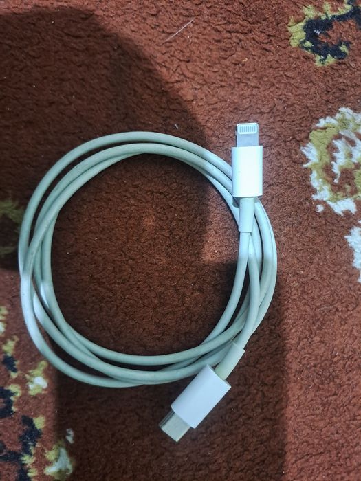 Зарядка от Айфона