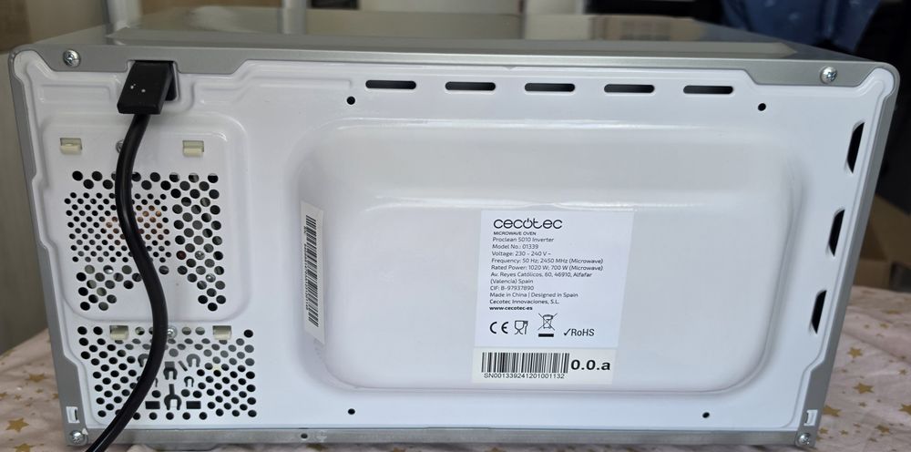 Микровълнова Cecotec 20L
