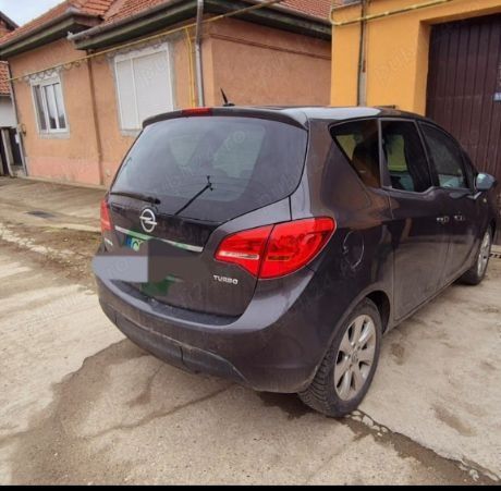 Vând Opel Meriva B