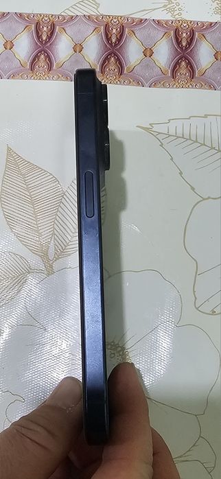 Продам IPhone 15 pro