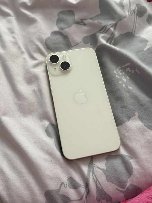 Iphone 14,foarte bun,are protectie pe ecran!Primiti la telefon 6 huse