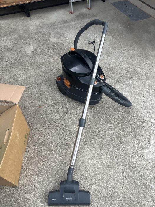 Aspirator Philips FC6844  masina de curațar turbo sistem