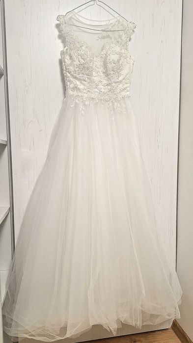 Булчинска рокля с италианска дантела