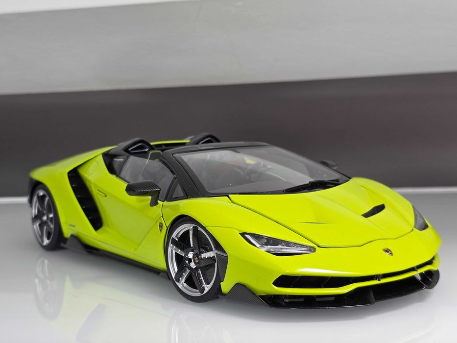 Macheta Auto Colectie 1/18 AUTOart Lamborhini Centenario Roadster