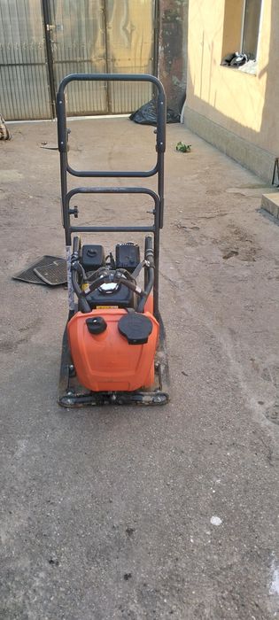 Vând Placa Compactoare/Mașină de tăiat asfalt și beton