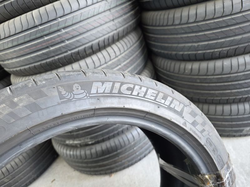 225/45/18 MICHELIN 2бр