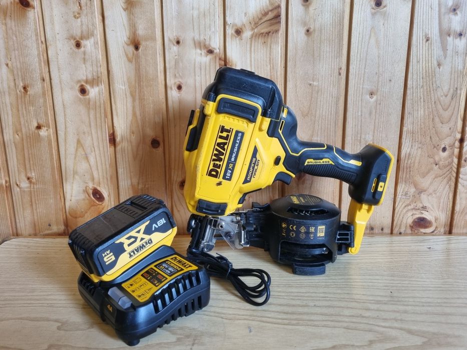 Pistol cuie Dewalt DCN 45RN