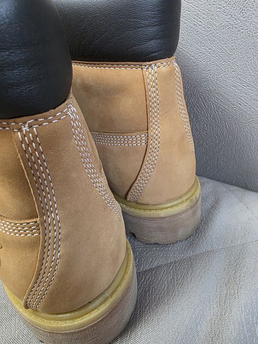Продам новые ботинки Timberland
