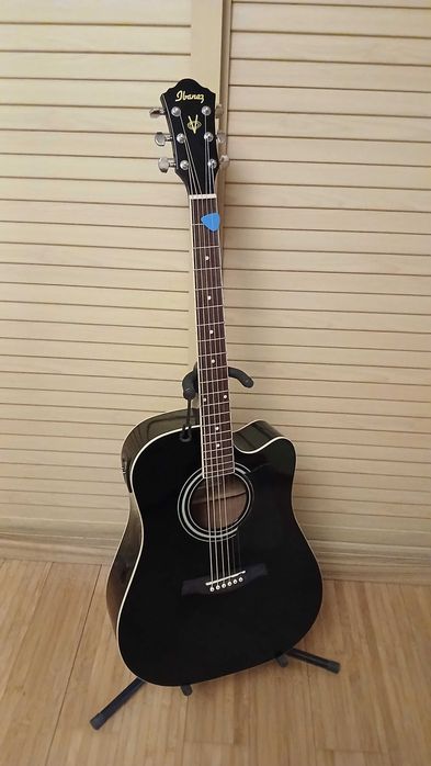Chitara electroacustică Ibanez V72-ECE