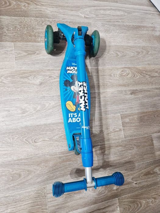 Продаю детский самокат