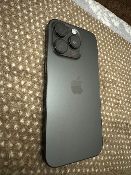 iPhone 16 pro (128gb)