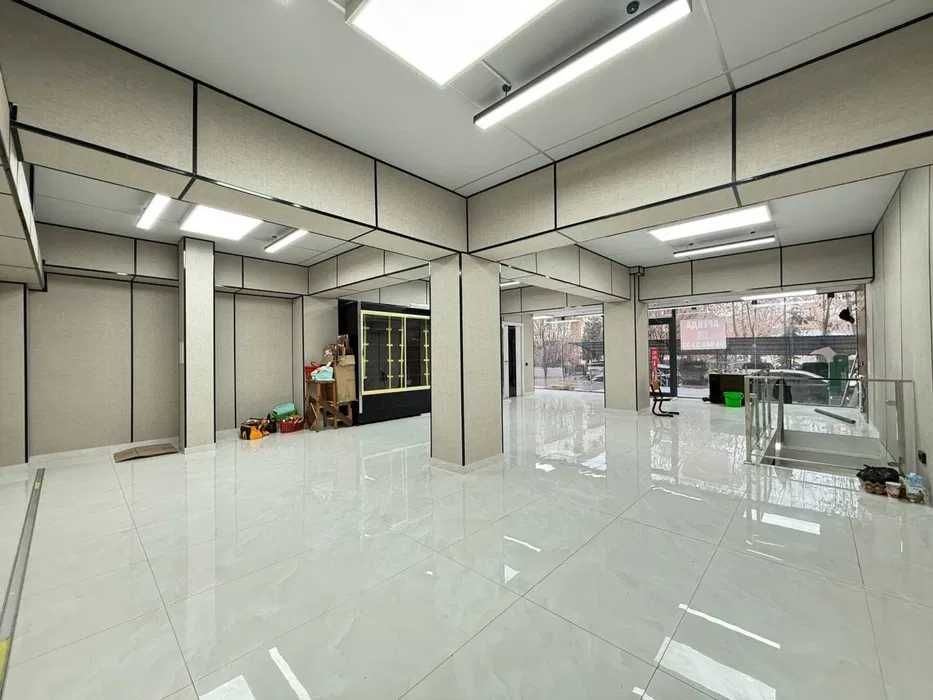 Сдаётся офис в центре города рядом с ЦУМ, Мирабадский район.