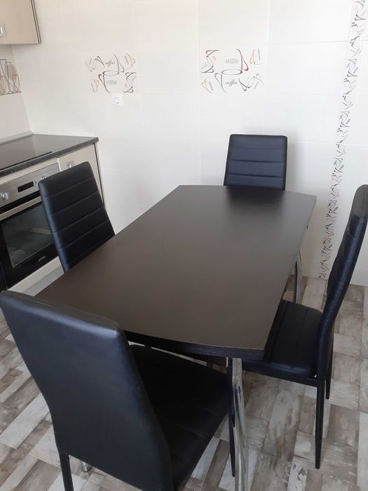 Mobila bucătărie 2.9m si masa bucătărie