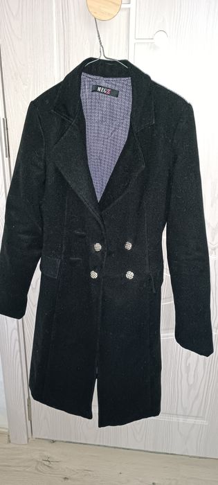 Дамско вталено палто Megz