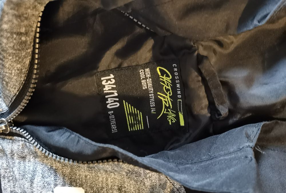 Geaca antivant 134/140cm, 8-10ani