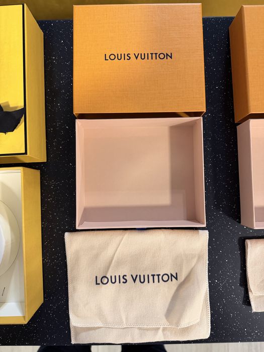 Cutie Louis Vuitton si Fendi